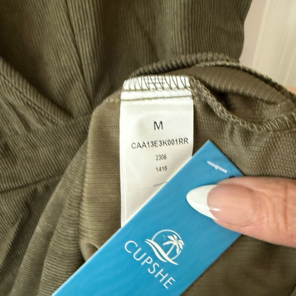 Cupshe Green Corduroy Wrap Romper - Picture 4 of 6